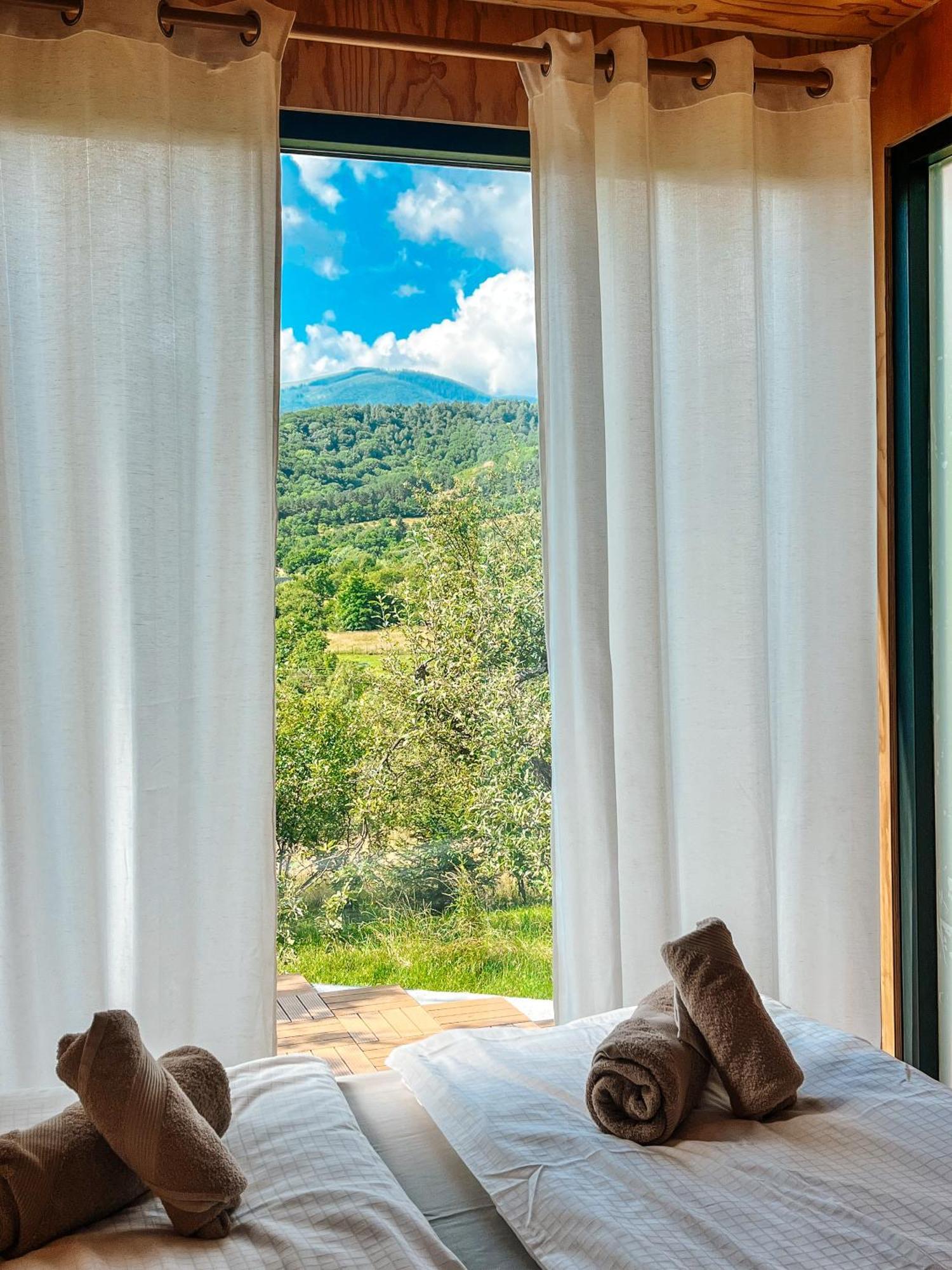 Elysian Fields - The Island Tiny House Bed & Breakfast Sadu Bagian luar foto